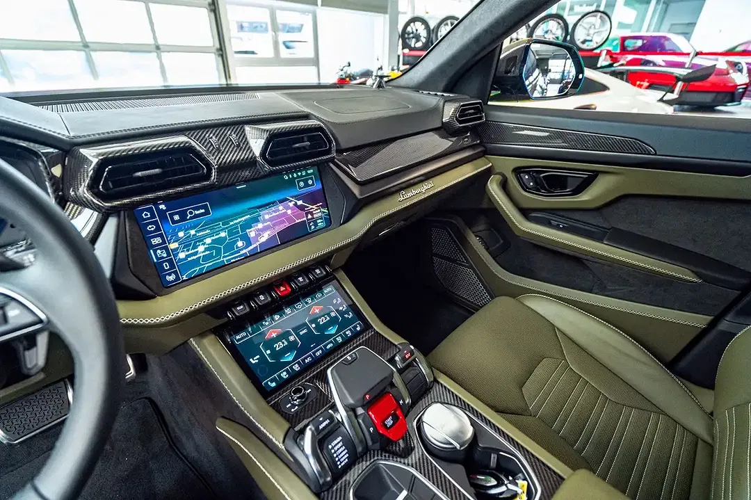 Lamborghini Urus SE Ad Personam - Thumbnail 35