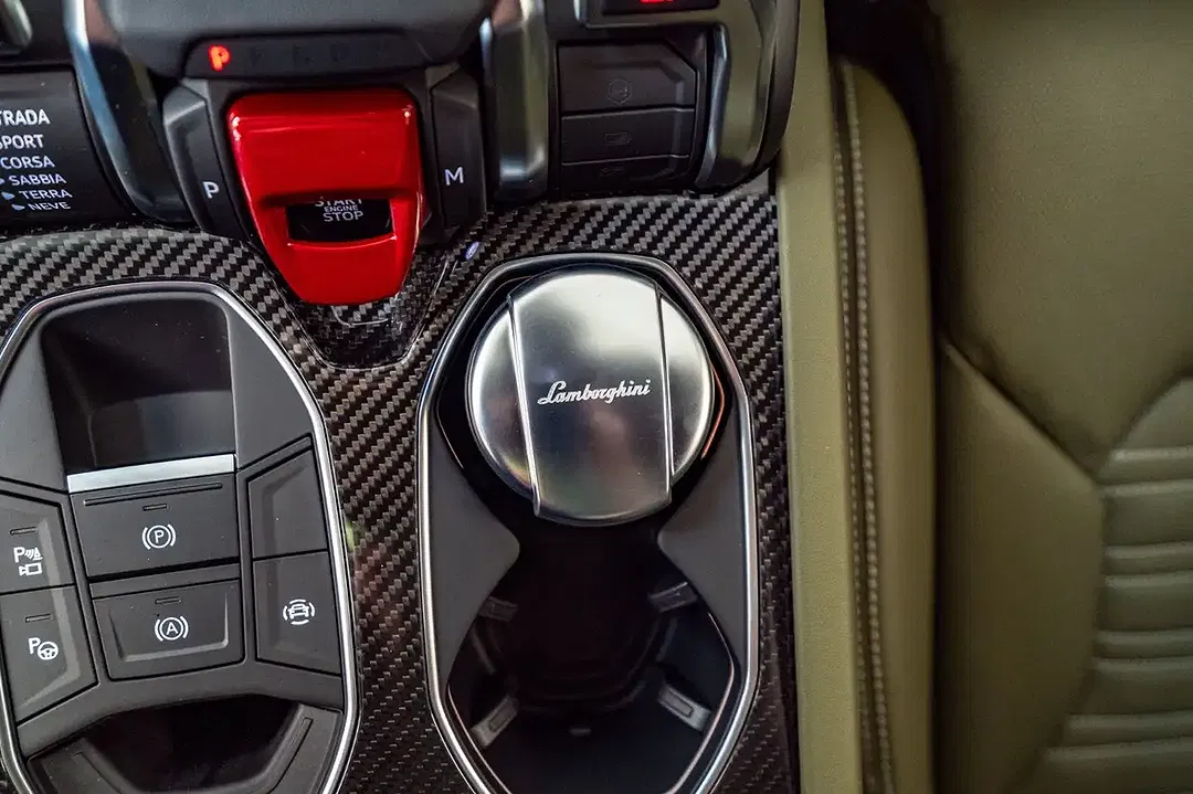 Lamborghini Urus SE Ad Personam - Thumbnail 38