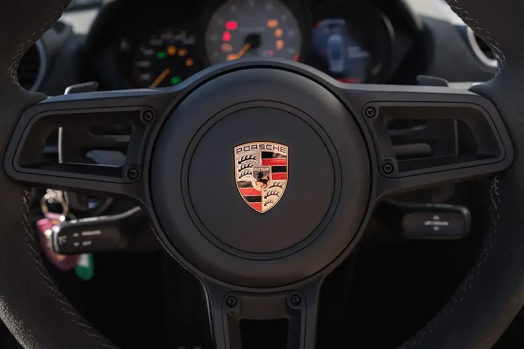 Porsche Boxster - Thumbnail 8