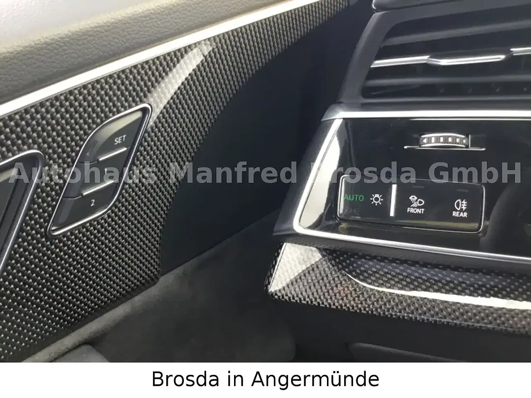 Audi SQ7 4.0 TFSI quattro - Thumbnail 14