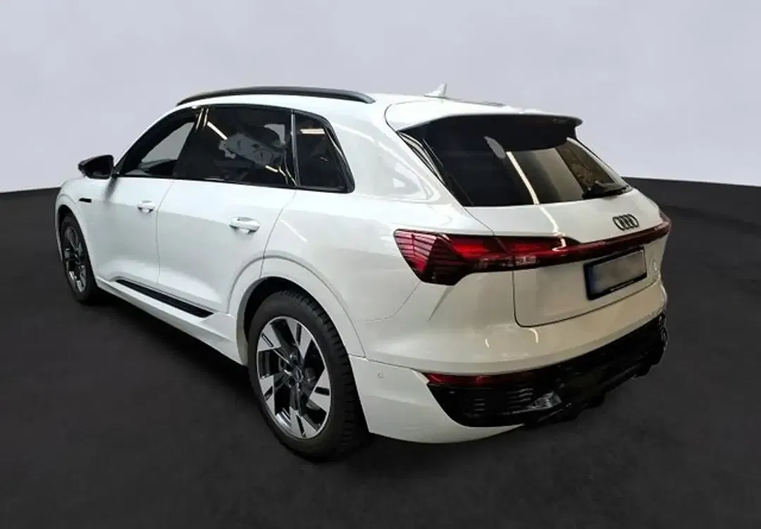 Audi Q8 e-tron 55 quattro S line - Thumbnail 5