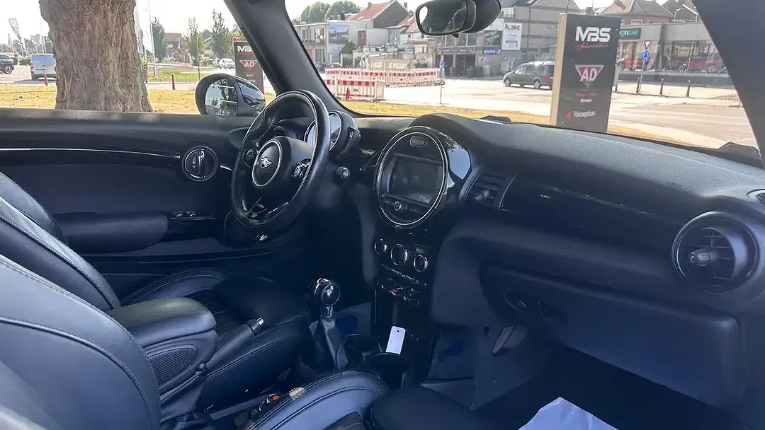 MINI Cooper Cabrio - Thumbnail 11