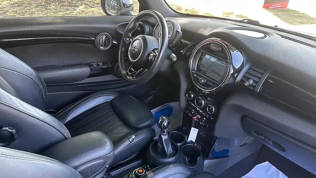 MINI Cooper Cabrio - Thumbnail 12