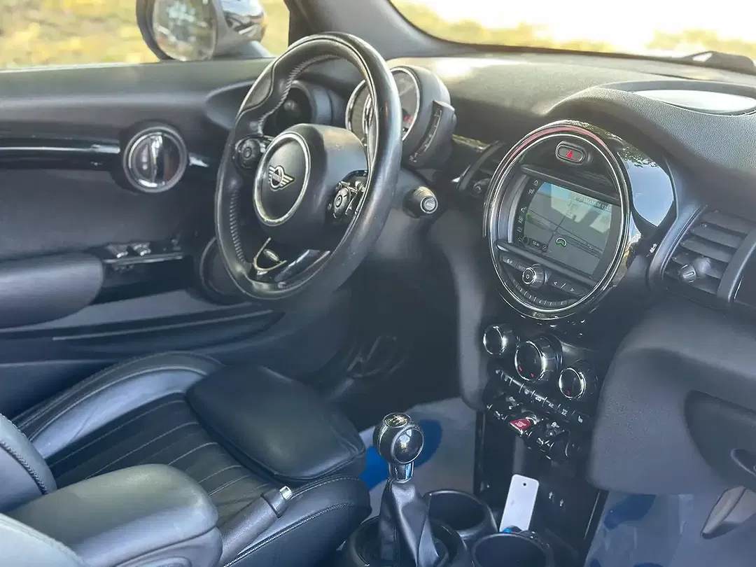MINI Cooper Cabrio - Thumbnail 13