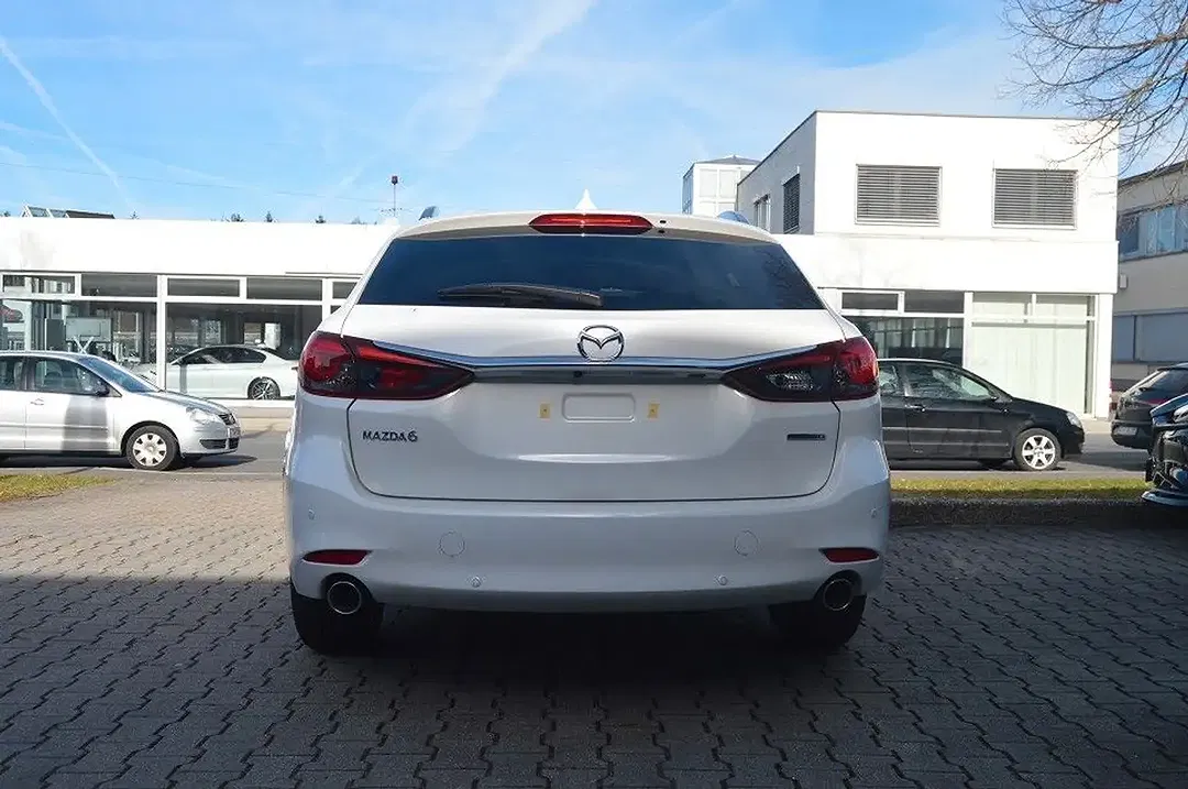 Mazda 6 - Thumbnail 9