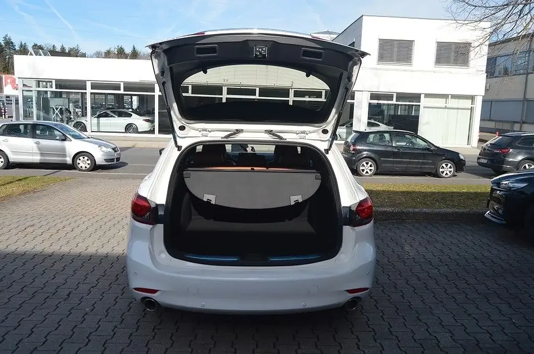 Mazda 6 - Thumbnail 10