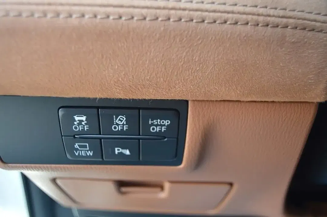 Mazda 6 - Thumbnail 21