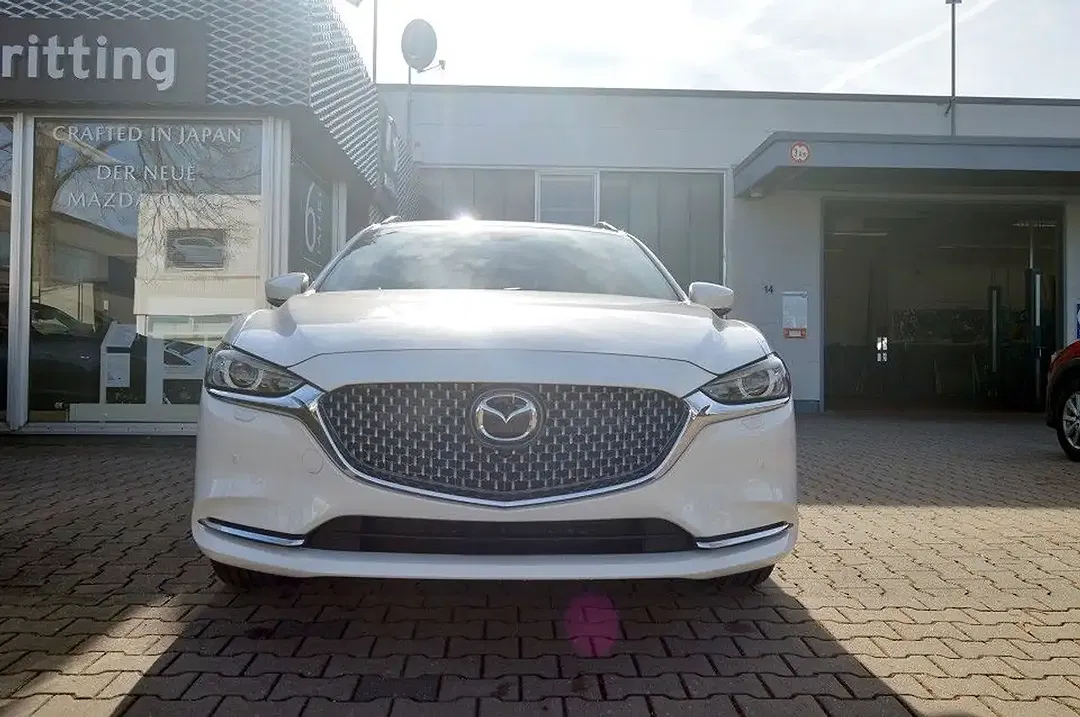 Mazda 6 - Thumbnail 4