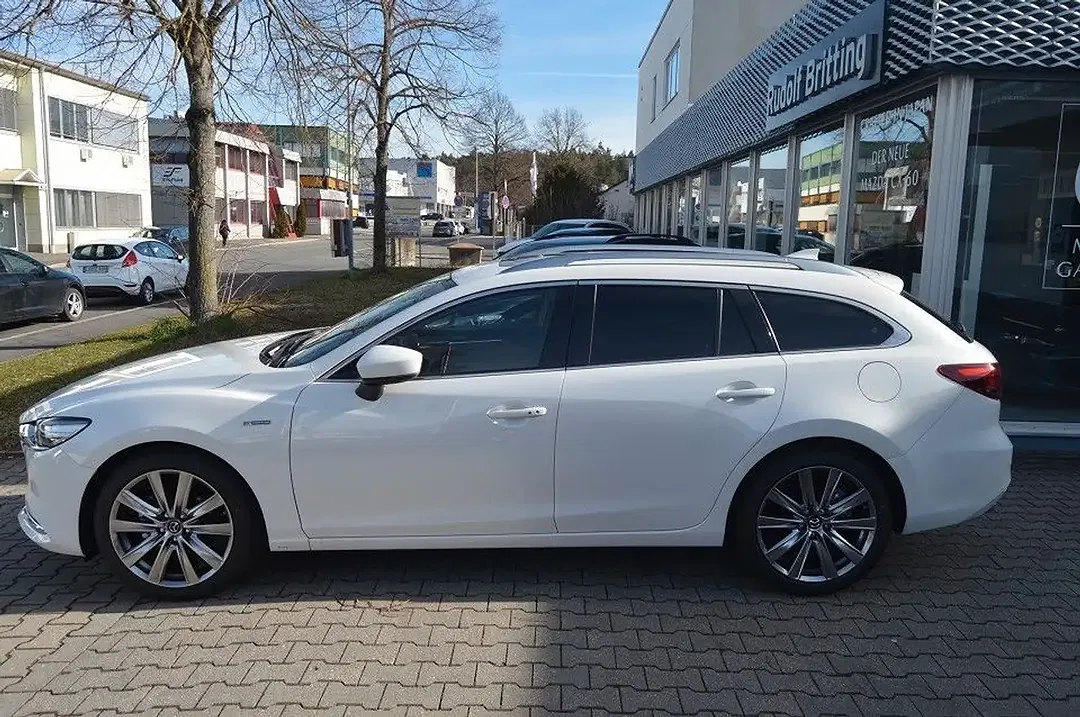 Mazda 6 - Thumbnail 5