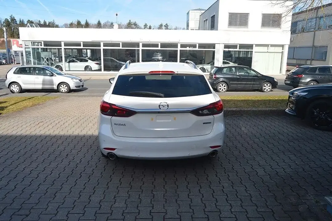 Mazda 6 - Thumbnail 8