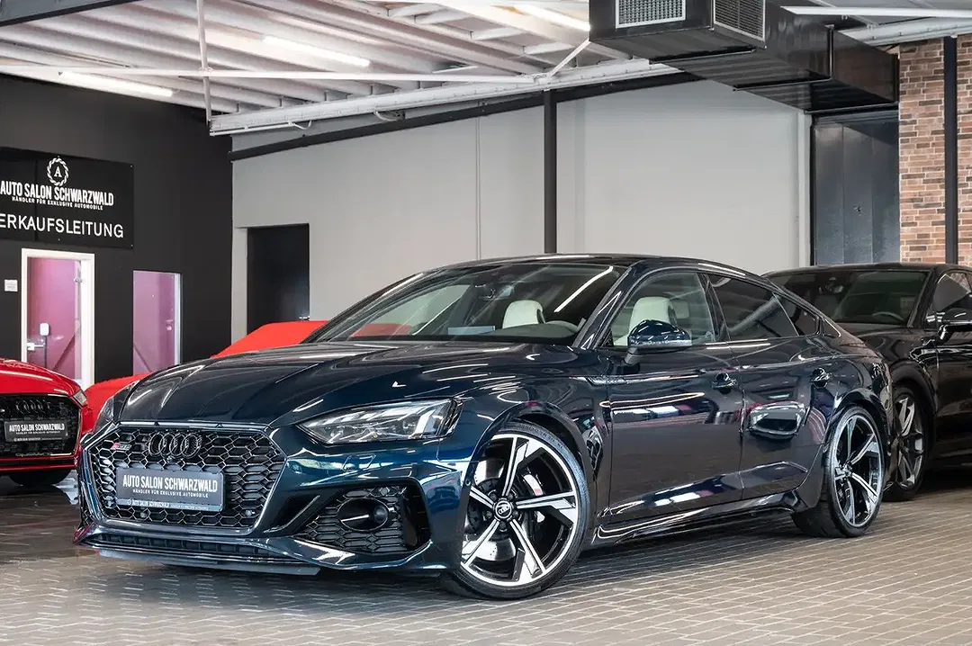 Audi RS5 - foto 1