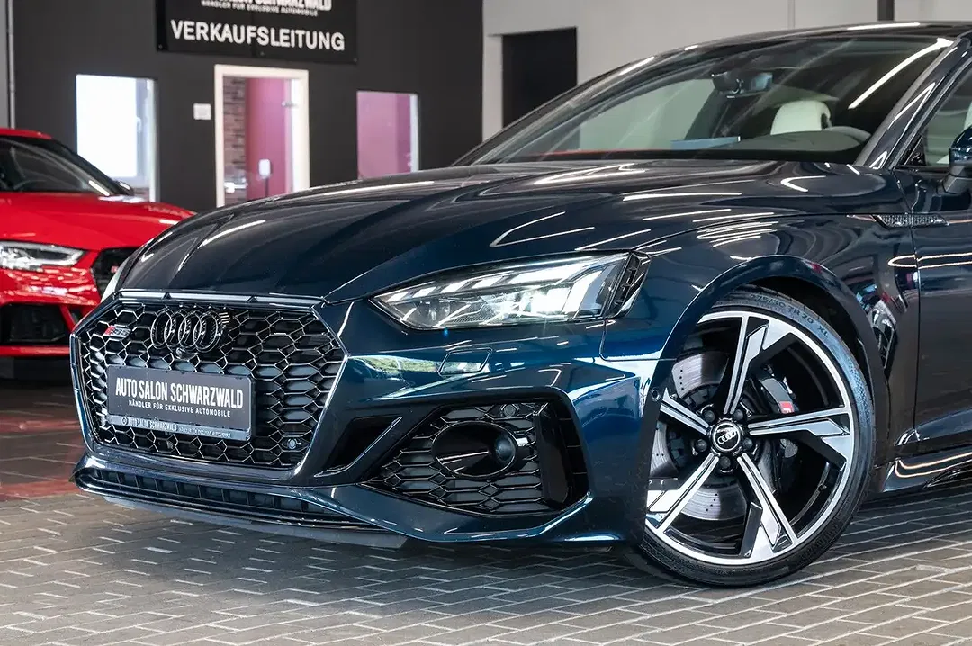 Audi RS5 - Thumbnail 3