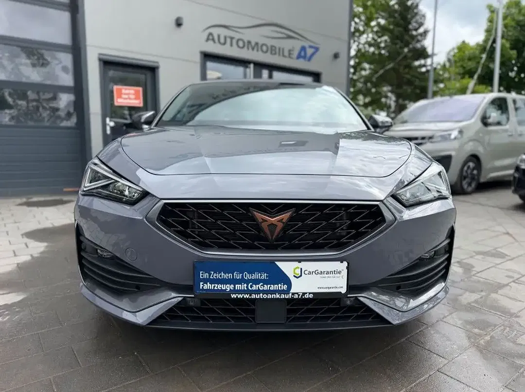 CUPRA Leon - Thumbnail 2
