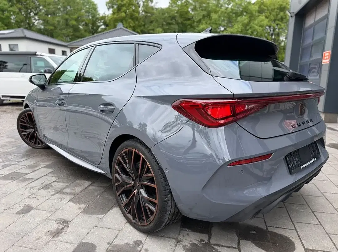 CUPRA Leon - Thumbnail 5