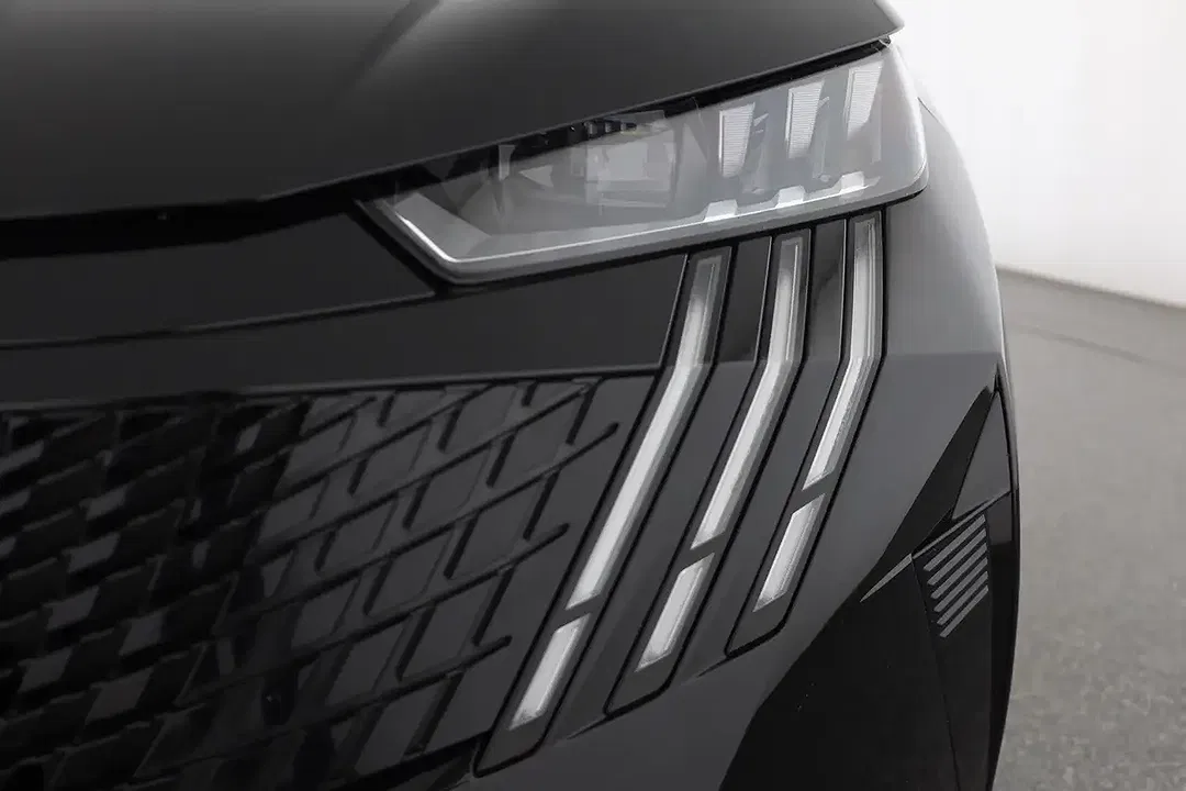 Peugeot 5008 AUT Hybrid GT Exclusive - Thumbnail 9