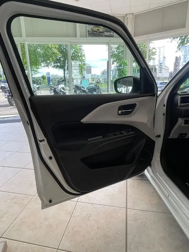 Suzuki Swift Hybrid 1.2 Dualjet Club - Thumbnail 12