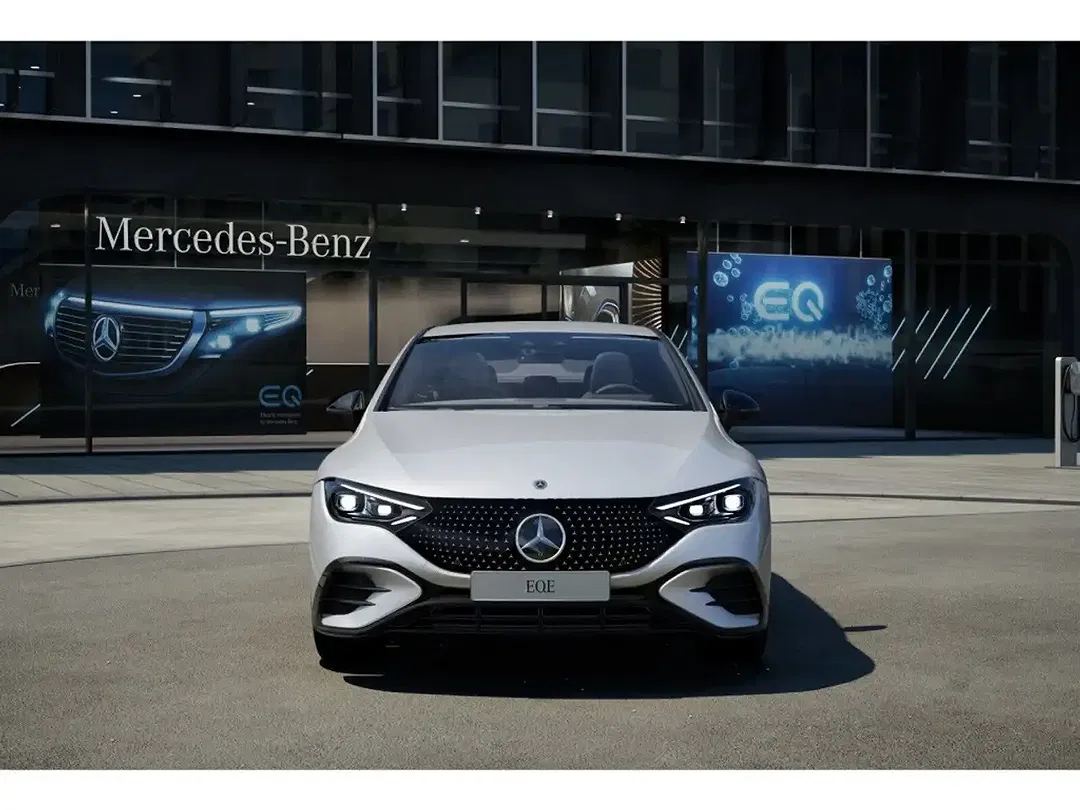 Mercedes-Benz EQE 300 Burmester Night - foto 2