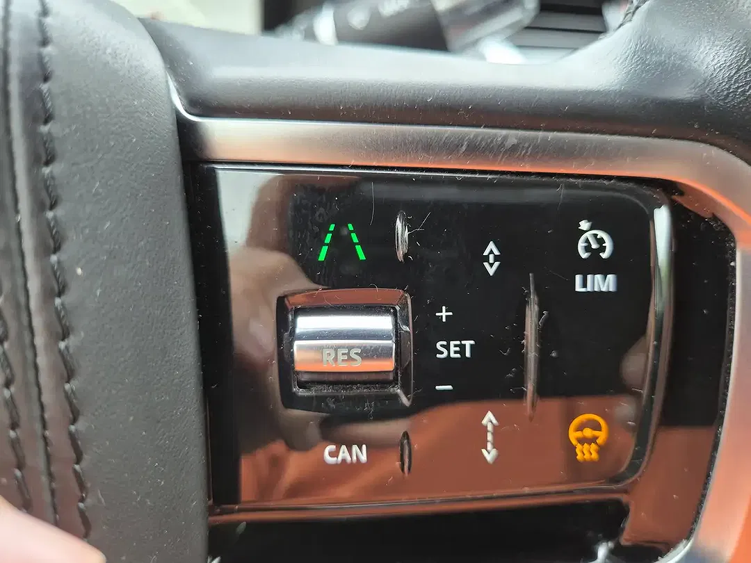 Land Rover Discovery Sport P300e 4x4 PHEV Hybrid - foto 15
