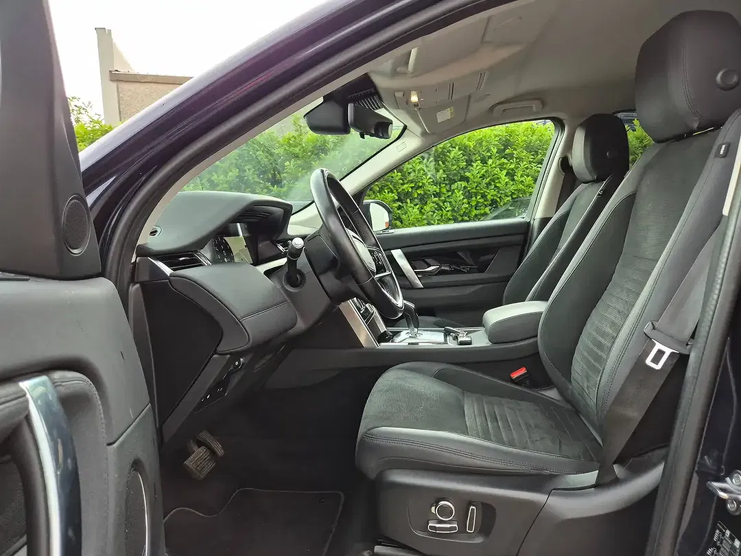 Land Rover Discovery Sport P300e 4x4 PHEV Hybrid - Thumbnail 7