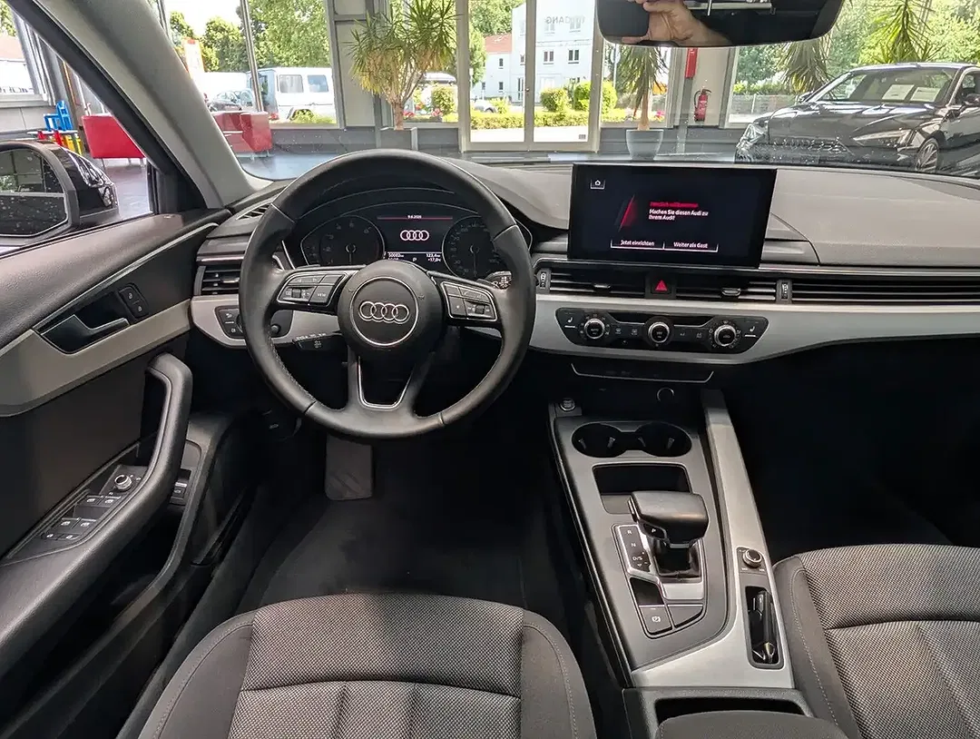 Audi A4 35 TFSI S tronic Avant - Thumbnail 7