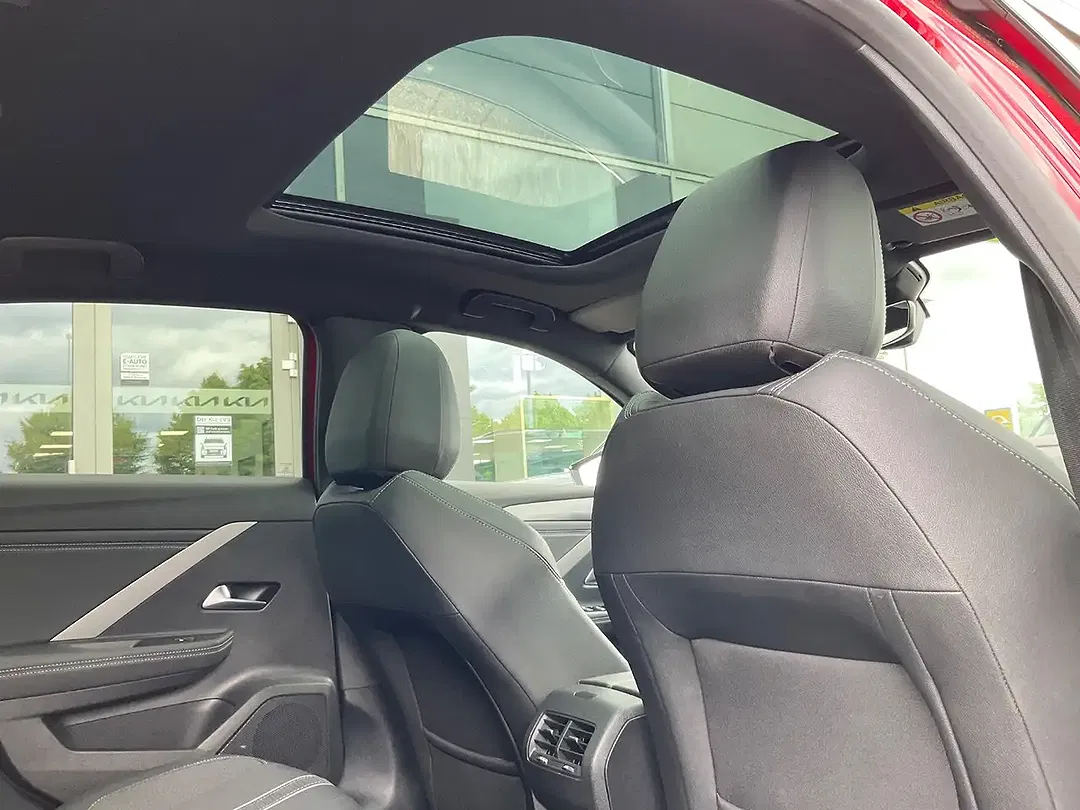 Opel Astra 1.2 Turbo GS - Thumbnail 12