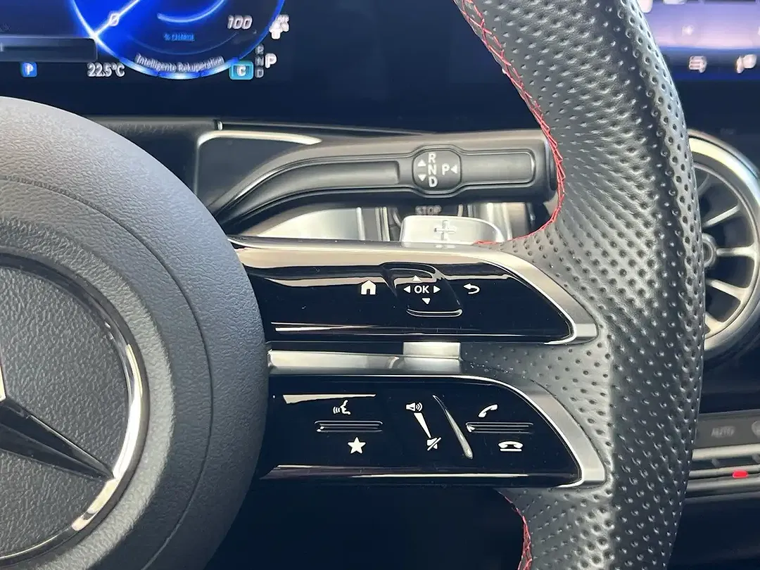 Mercedes-Benz EQB 350 4MATIC AMG Line - foto 14