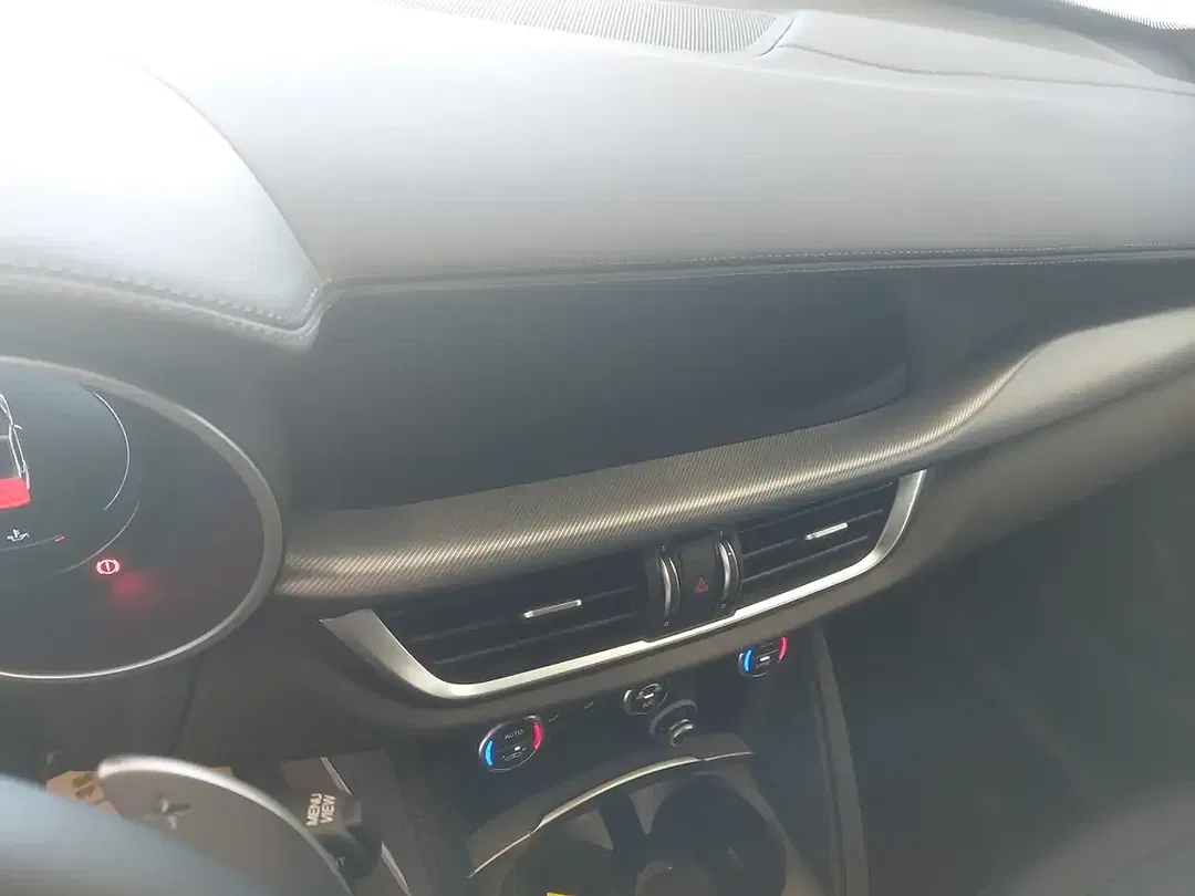 Alfa Romeo Stelvio 2.2 JTDM AUT 4x4 Veloce - Thumbnail 9