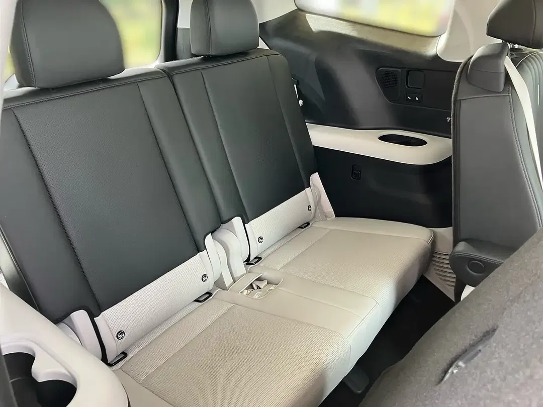 Hyundai IONIQ 9 4WD UNIQ - Thumbnail 11