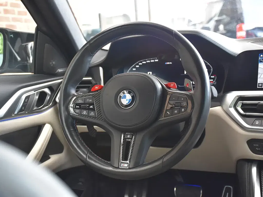 BMW M4 xDrive Competition - Thumbnail 8