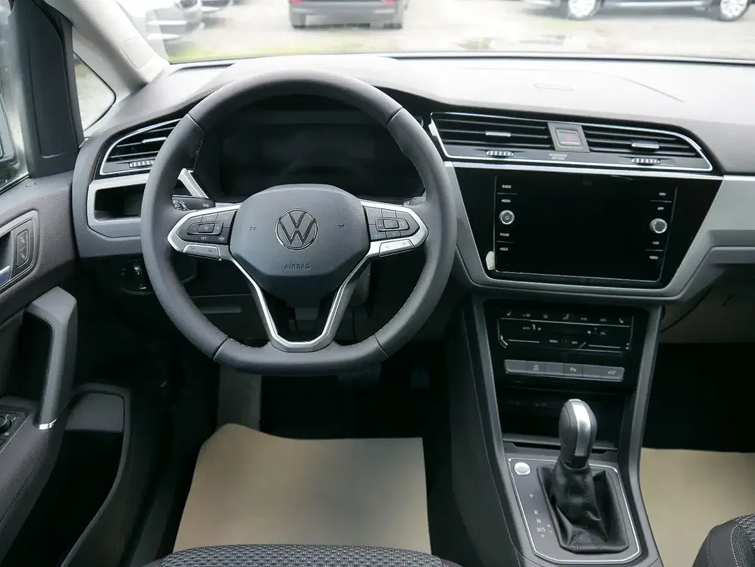 Volkswagen Touran 1.5 TSI DSG Comfortline - Thumbnail 12