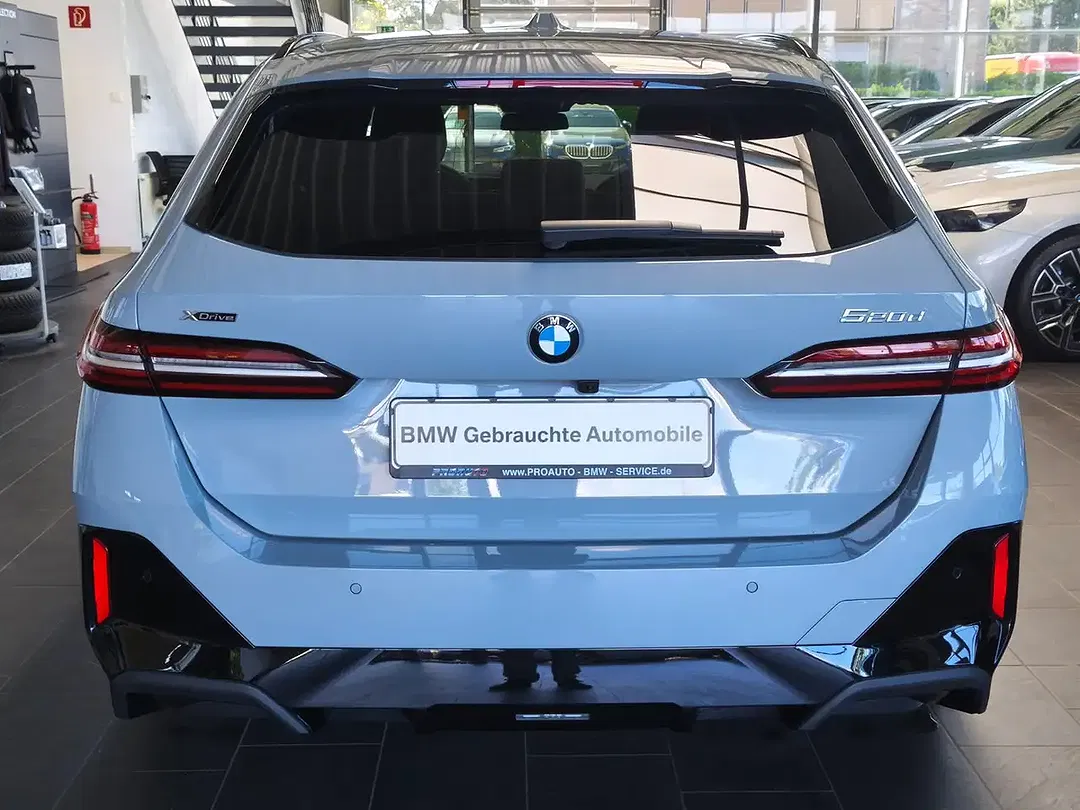 BMW 520 Touring M Sport - Thumbnail 5