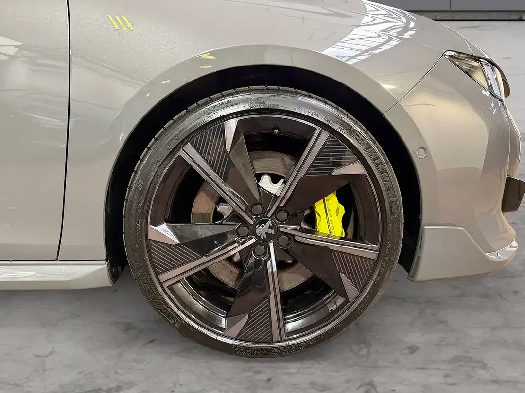 Peugeot 508 PHEV 4x4 SW - Thumbnail 7