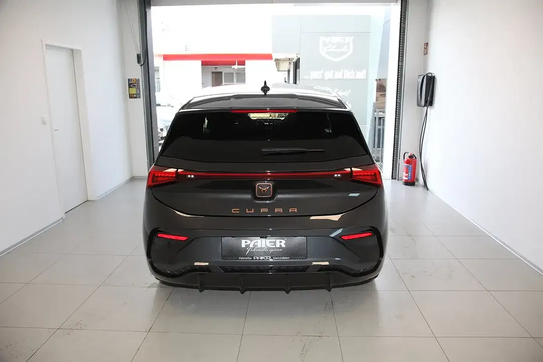 CUPRA Born - Thumbnail 4
