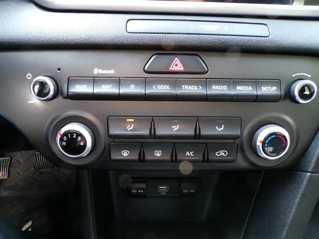 Kia Sportage 1.6 CRDi - Thumbnail 11