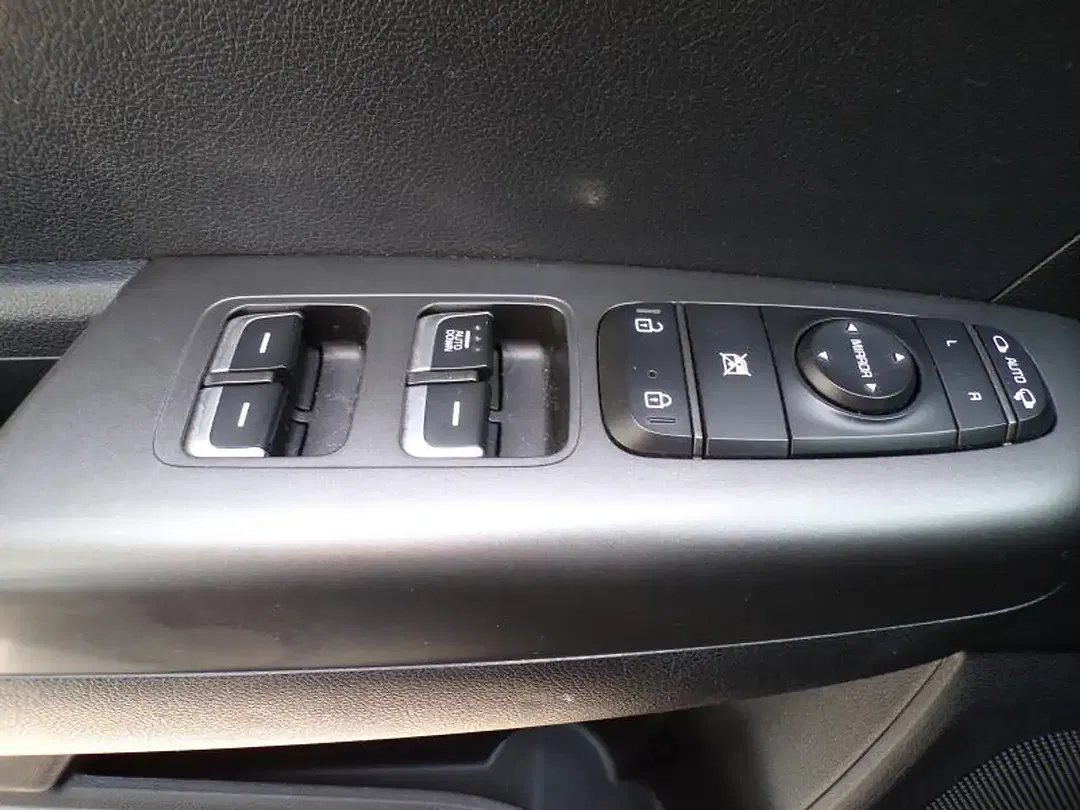 Kia Sportage 1.6 CRDi - Thumbnail 9