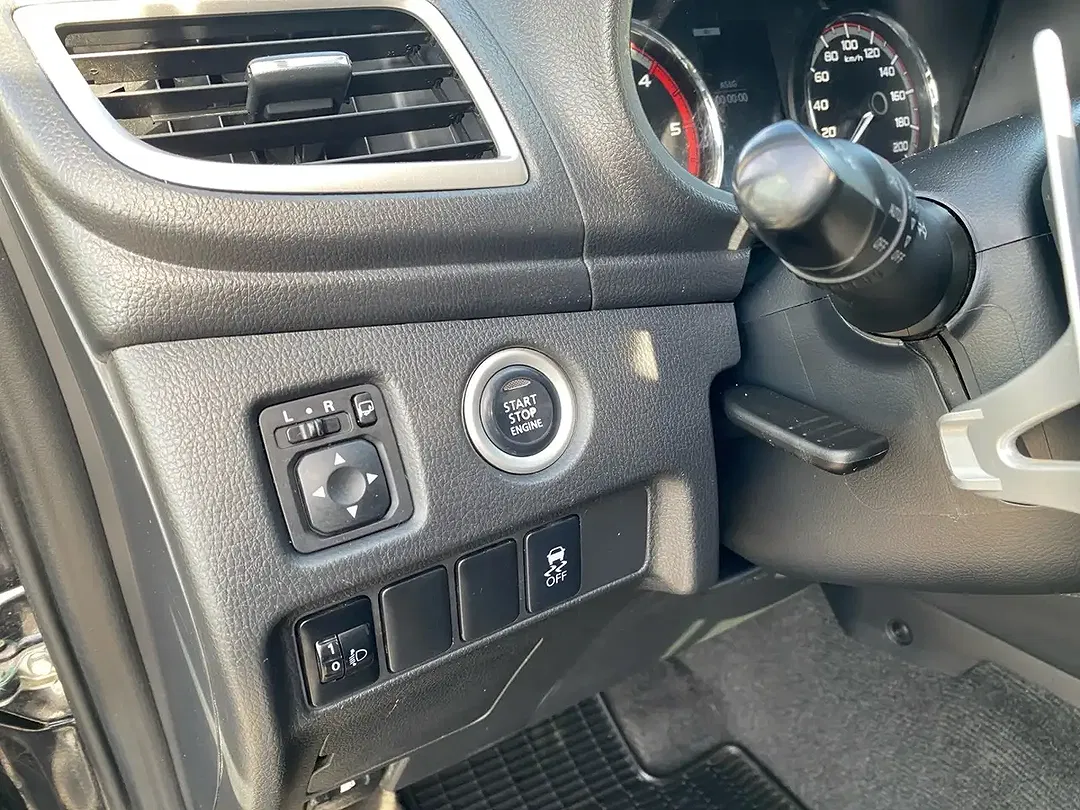 Mitsubishi L200 - Thumbnail 16