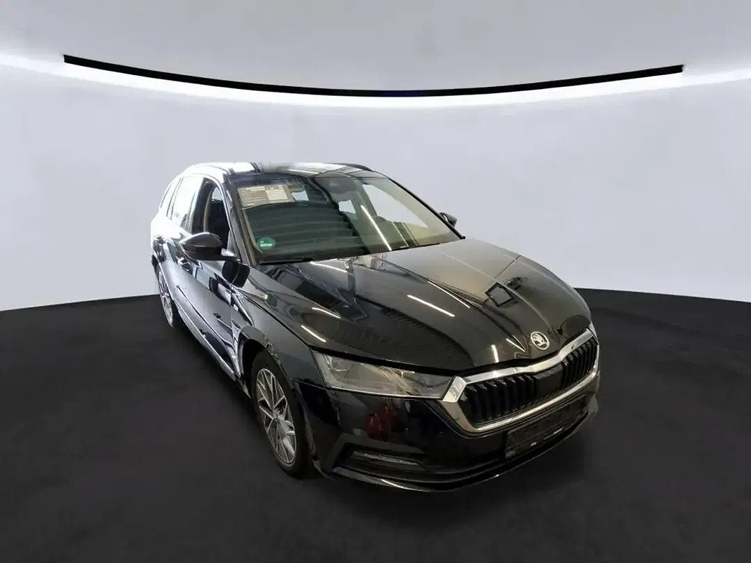 Skoda Octavia 2.0 TDI DSG Combi Tour - Thumbnail 1