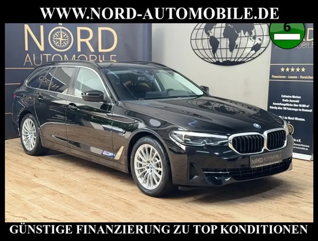BMW 530 xDrive Touring - Thumbnail 1