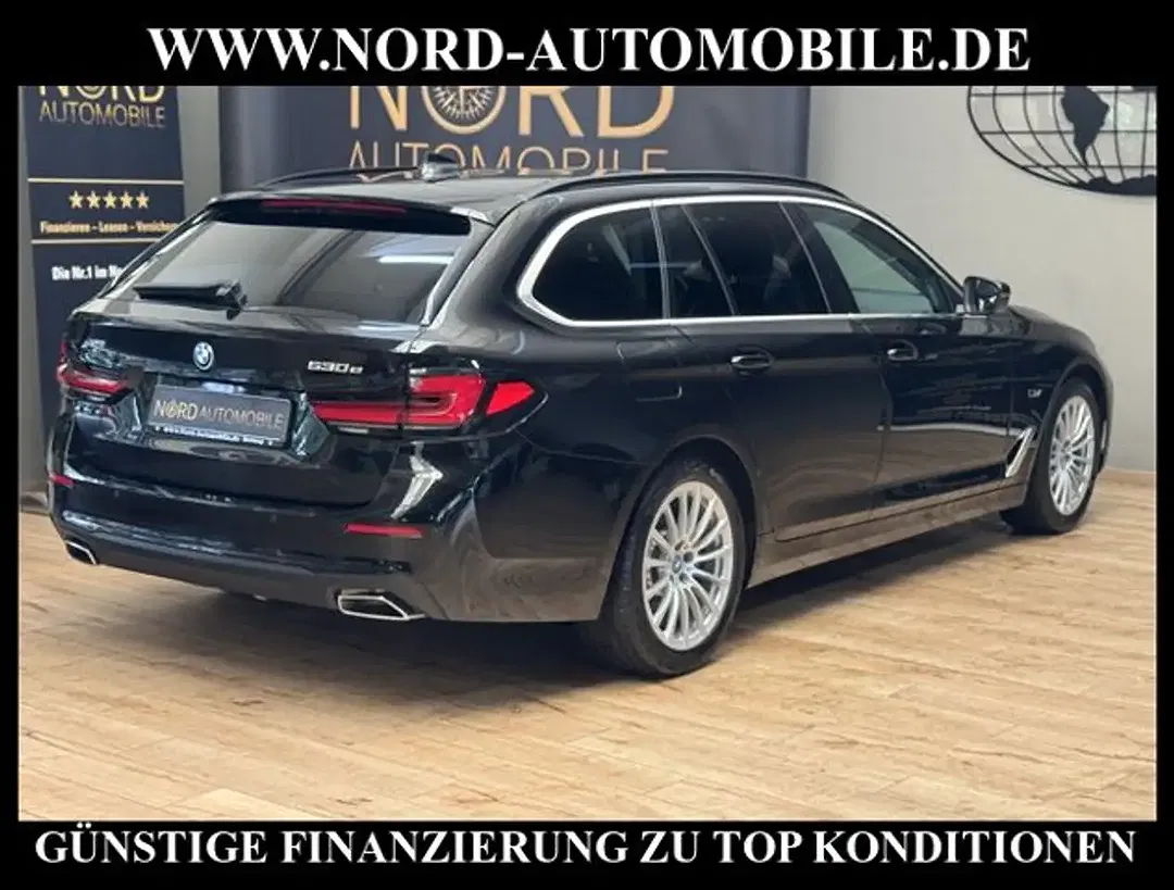 BMW 530 xDrive Touring - Thumbnail 8