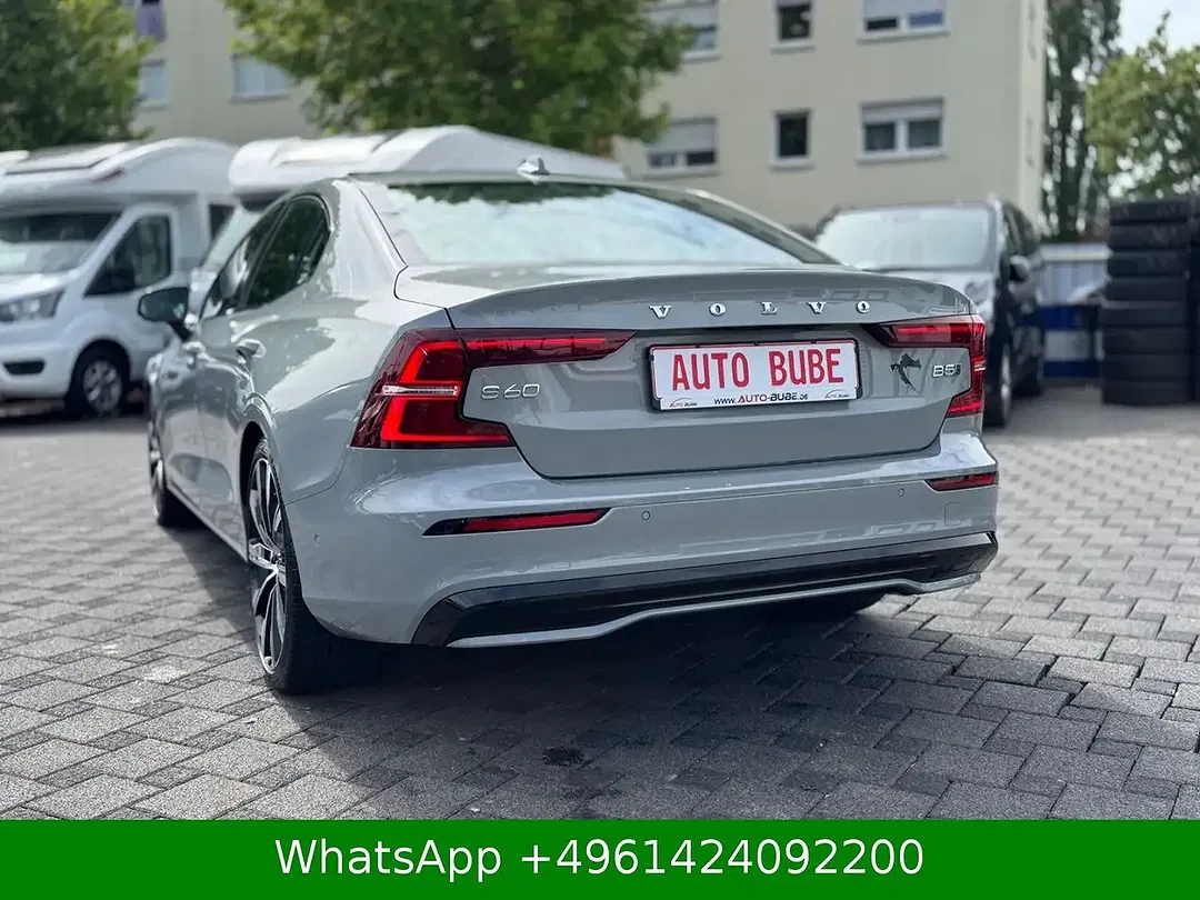 Volvo S60 AWD Ultimate Dark - Thumbnail 4