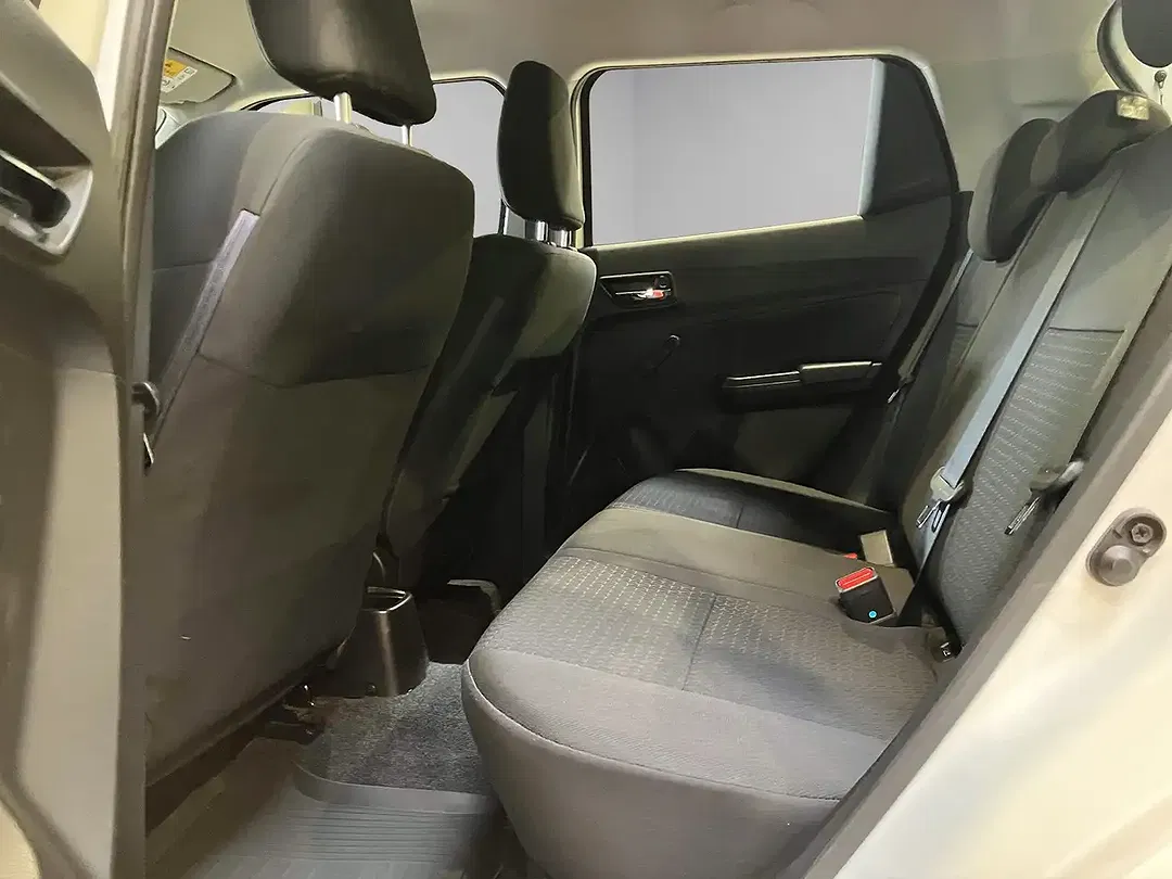 Suzuki Swift Hybrid 1.2 - Thumbnail 15