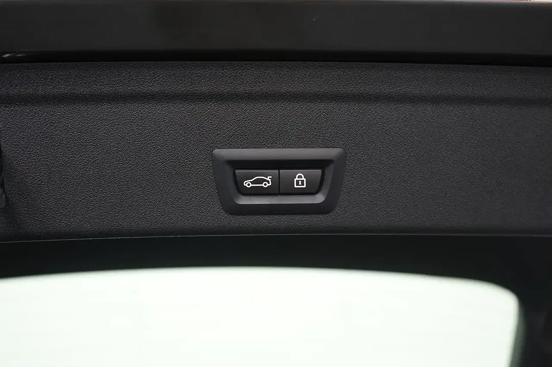 BMW X6 M - Thumbnail 19