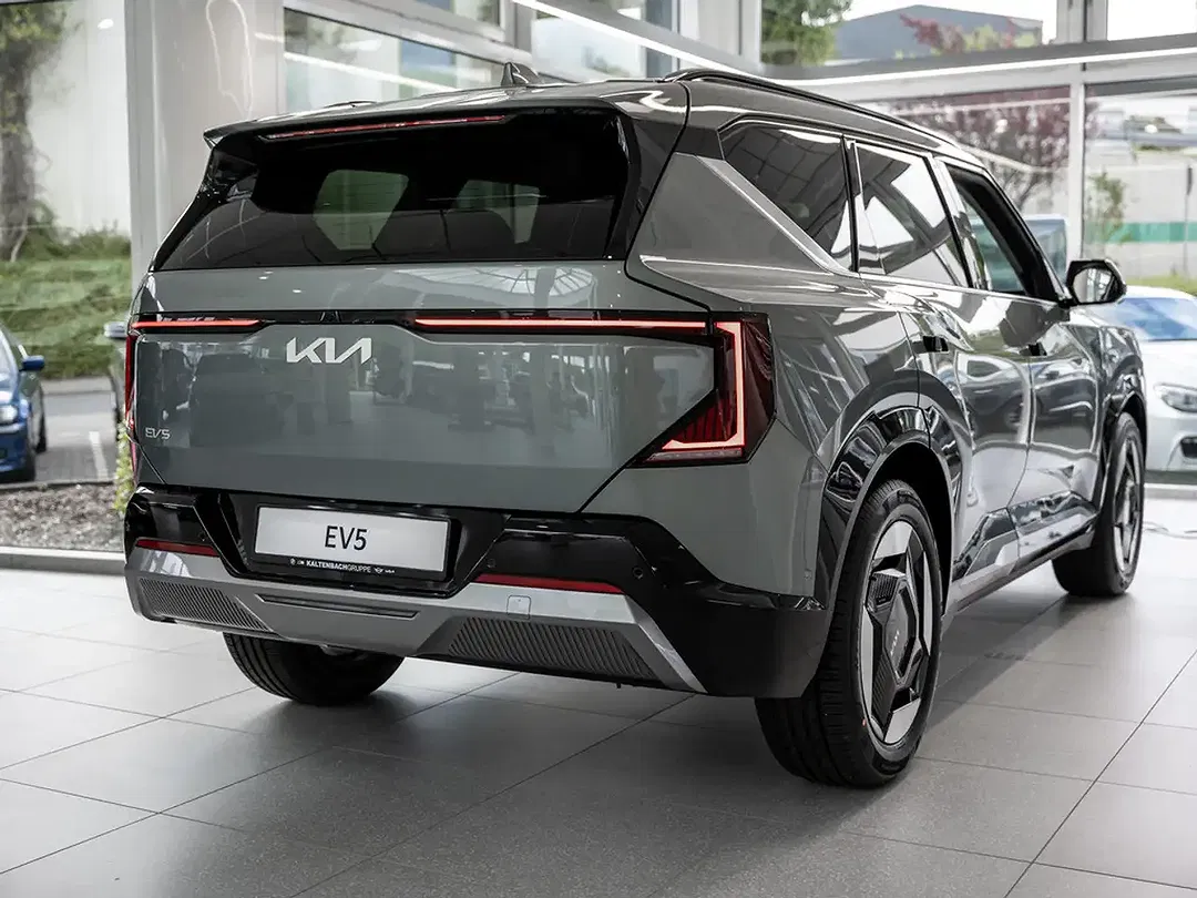 Kia EV5 Earth - Thumbnail 4