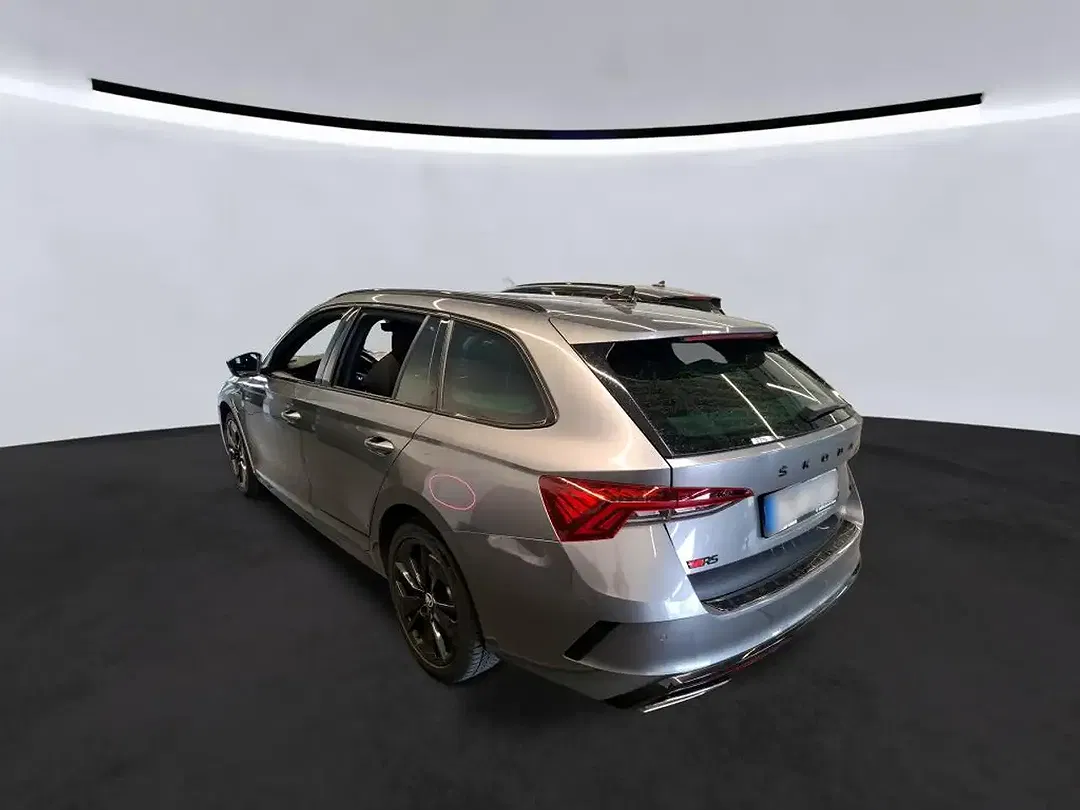 Skoda Octavia iV vRS Combi - Thumbnail 5