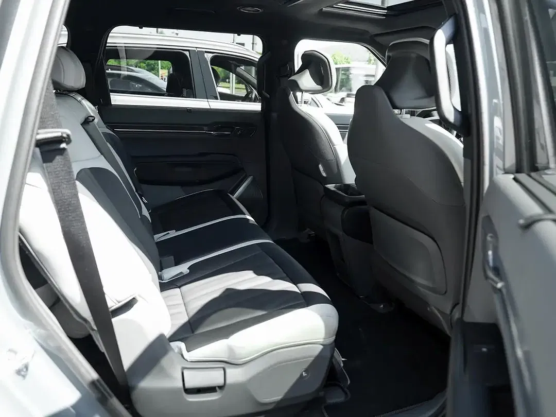 Kia EV9 99.8 kWh AWD GT-Line - Thumbnail 11