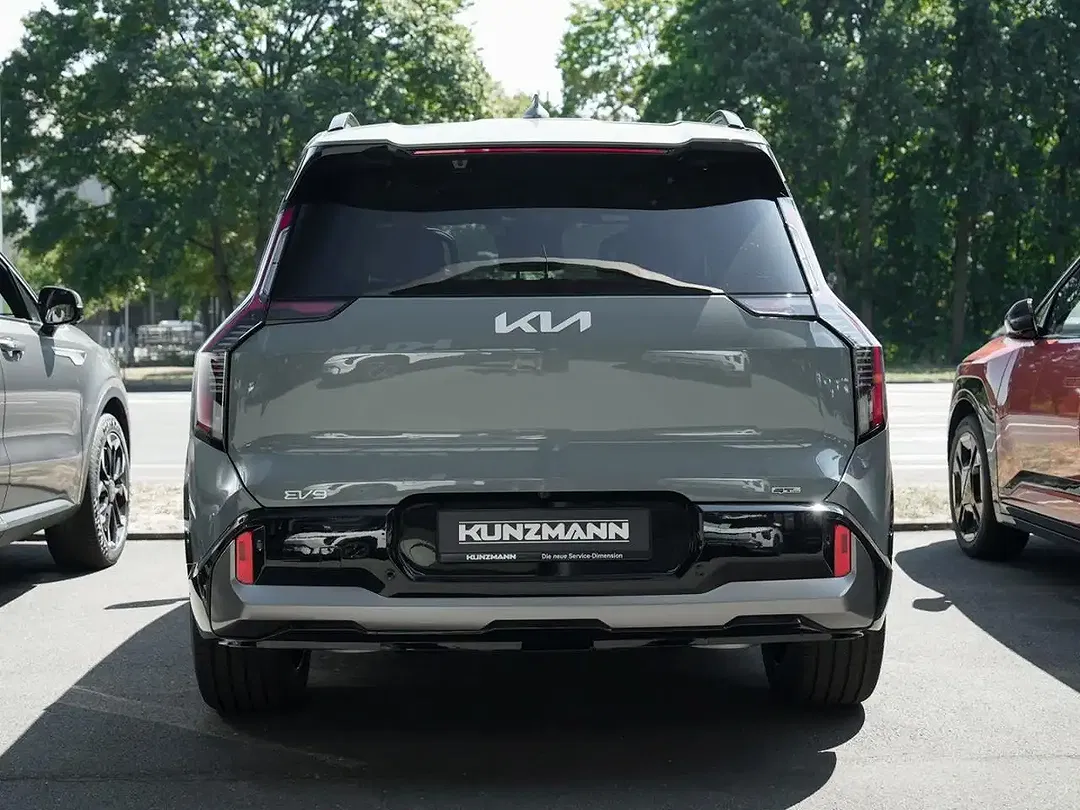 Kia EV9 99.8 kWh AWD GT-Line - Thumbnail 4