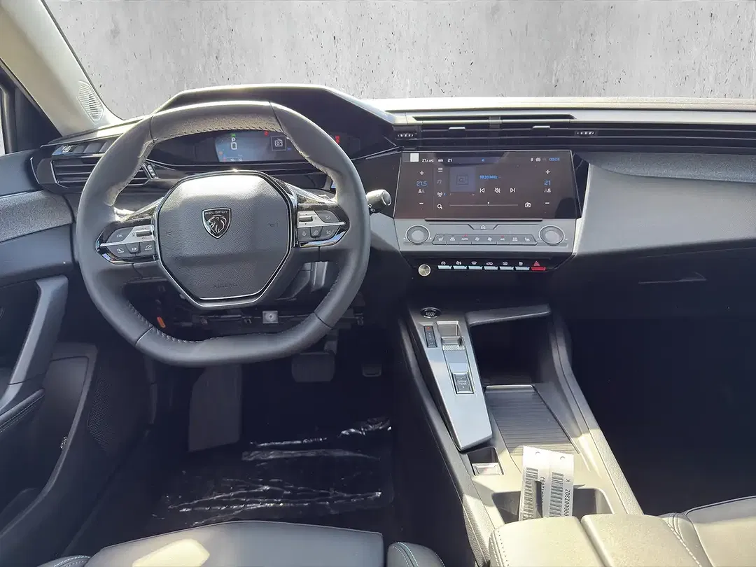 Peugeot 308 145 Hybrid Allure SW - Thumbnail 11