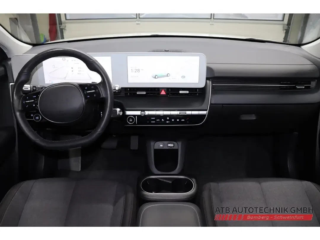 Hyundai IONIQ 5 - Thumbnail 9