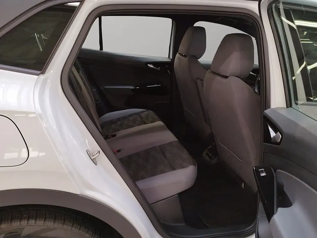 Volkswagen ID.4 Pro - Thumbnail 9