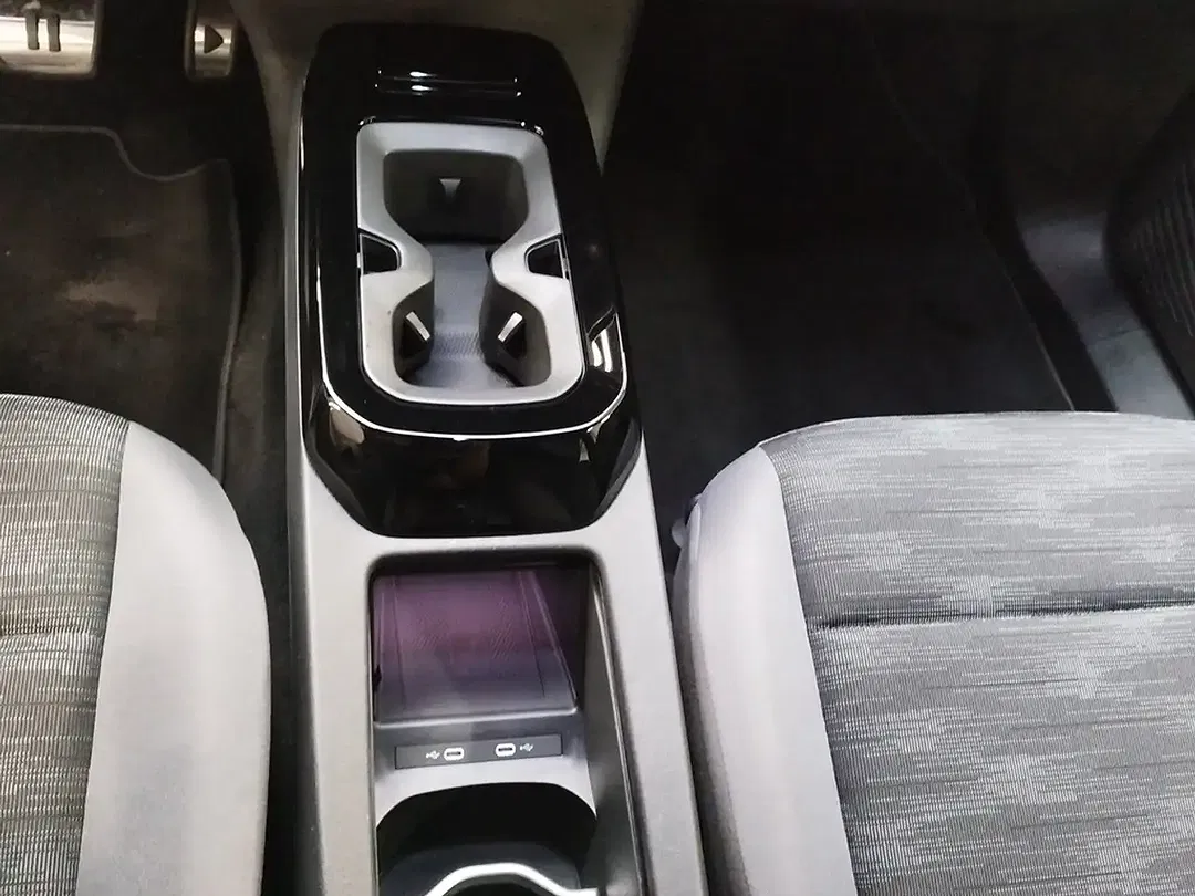 Volkswagen ID.4 Pro - Thumbnail 13